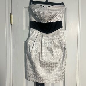 Short dress with pockets